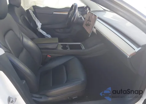 2022 Tesla Model 3 Long Range Dual Motor All-Wheel Drive z USA, uszkodzony, nr VIN 5YJ3E1EB3NF246922